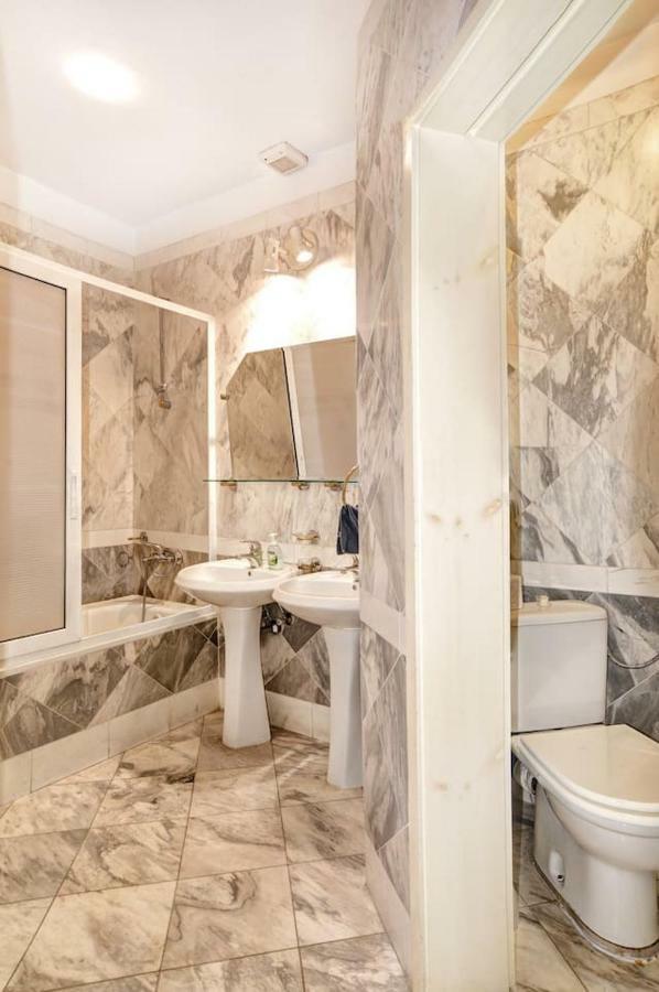 Aristocratic, Elegant, Designer Top Central Apartment Sofya Dış mekan fotoğraf