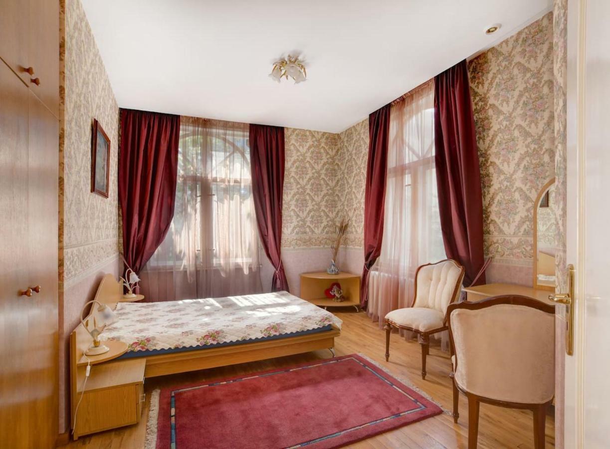 Aristocratic, Elegant, Designer Top Central Apartment Sofya Dış mekan fotoğraf