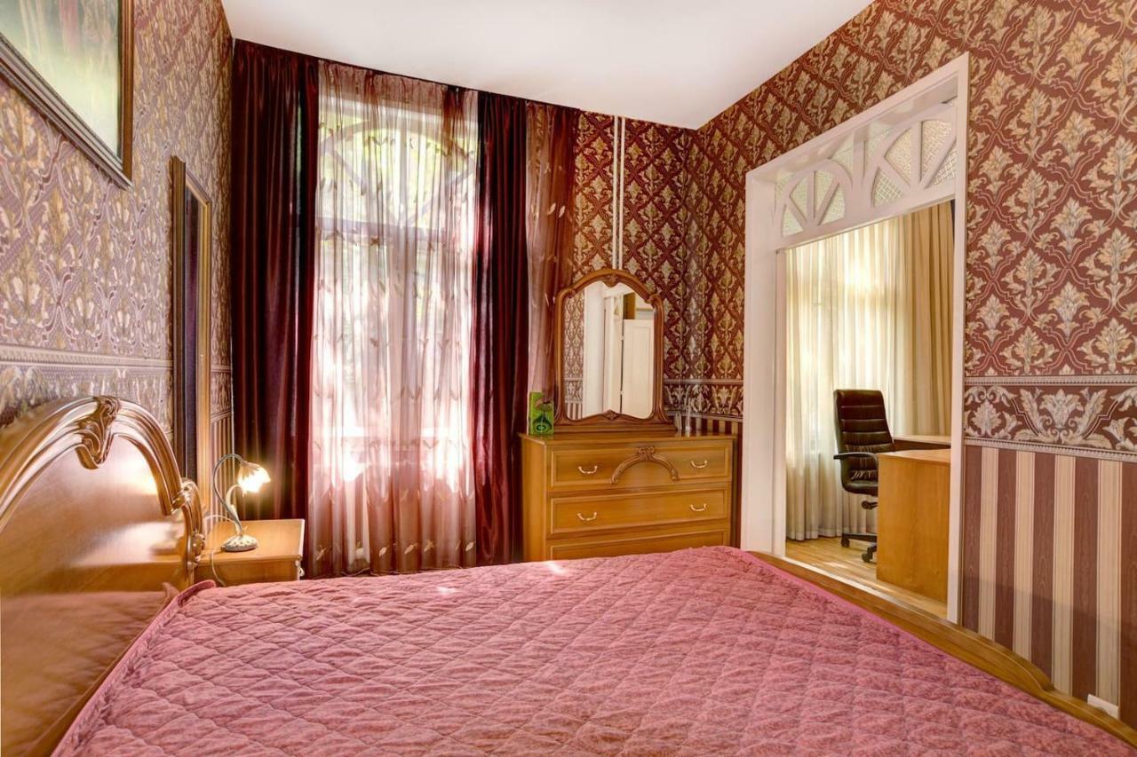 Aristocratic, Elegant, Designer Top Central Apartment Sofya Dış mekan fotoğraf